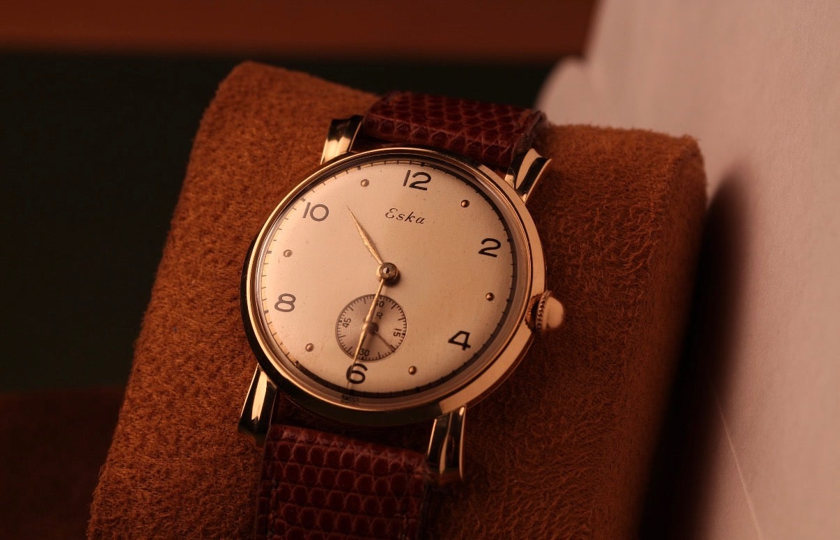 1950s 18k Eska - Sculpted Lugs